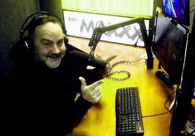 Ile zarabia DJ Kris? Czy jego wynagrodzenie zaskakuje?