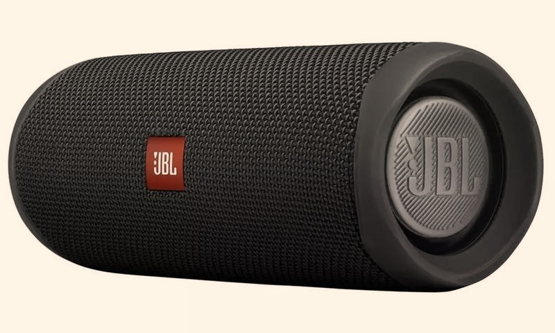 Jaki głośnik Bluetooth z mocnym basem? Ranking modeli do domu i na imprezę