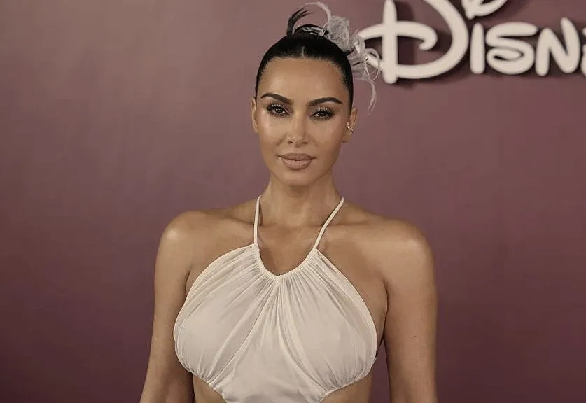 Kim Kardashian i jej ulubione słuchawki Beats – co je wyróżnia?